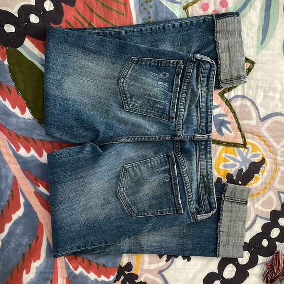 Pilcro Anthropologie distressed cropped denim in “hyphen” style. Size 25. - Picture 5 of 5